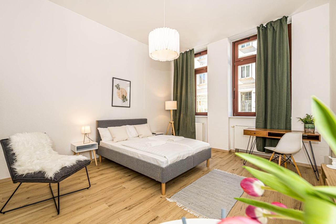 Ruhige Und Stilvolle Wohnung Am Clara-Zetkin-Park Leipzig Exteriör bild