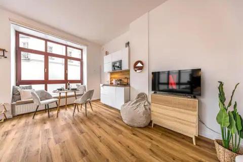 Ruhige Und Stilvolle Wohnung Am Clara-Zetkin-Park Leipzig Exteriör bild