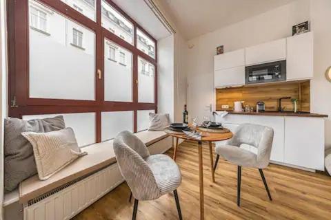 Ruhige Und Stilvolle Wohnung Am Clara-Zetkin-Park Leipzig Exteriör bild
