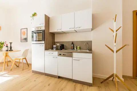 Ruhige Und Stilvolle Wohnung Am Clara-Zetkin-Park Leipzig Exteriör bild