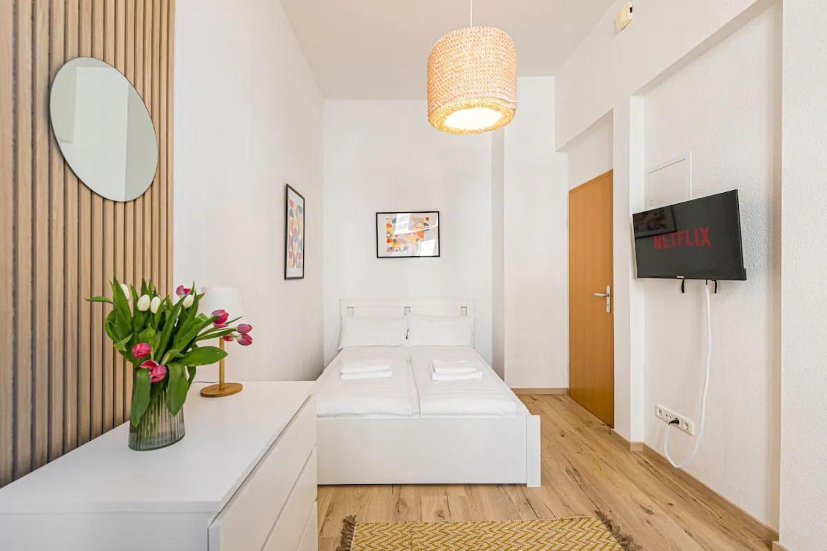 Ruhige Und Stilvolle Wohnung Am Clara-Zetkin-Park Leipzig Exteriör bild